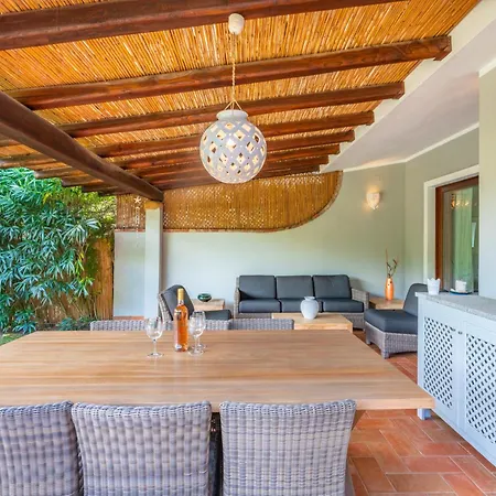 Villa Splendida A Notteri, Di Porto Giunco